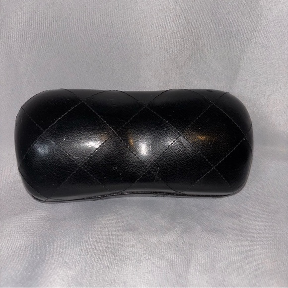 Vintage CHANEL Black Quilted Hard Case Clamshell CC logo Sunglass Case main image 9